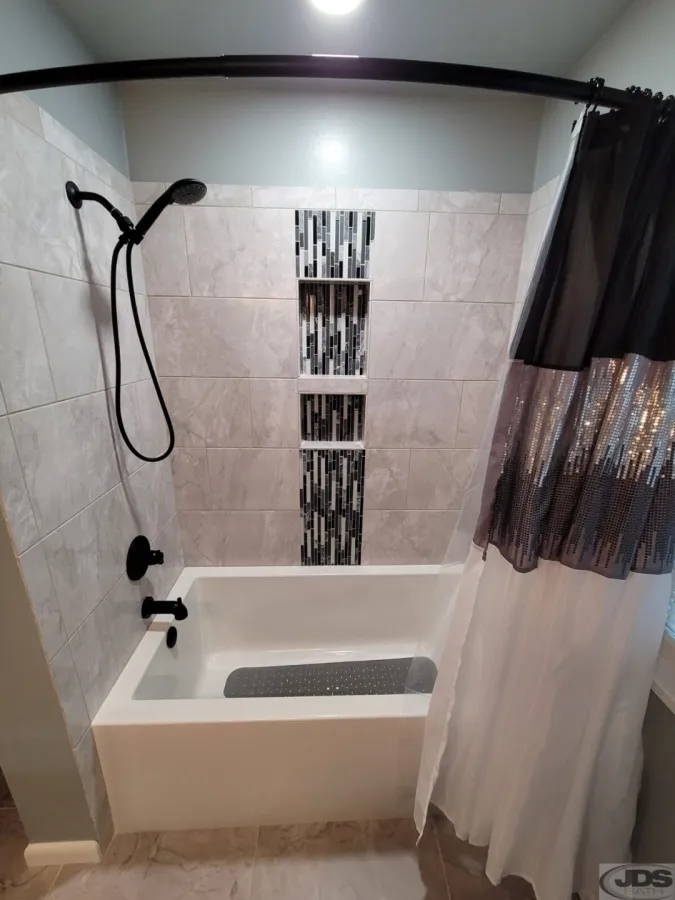 JDSBath acrylic bathtub tile surround hand held showerhead petersburg va