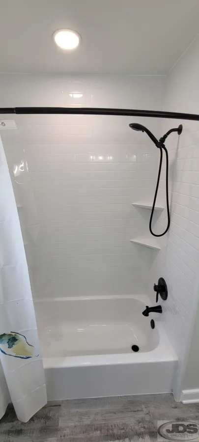 JDSBath bathroom remodel acrylic bathtub combo hand held showerhead henrico va