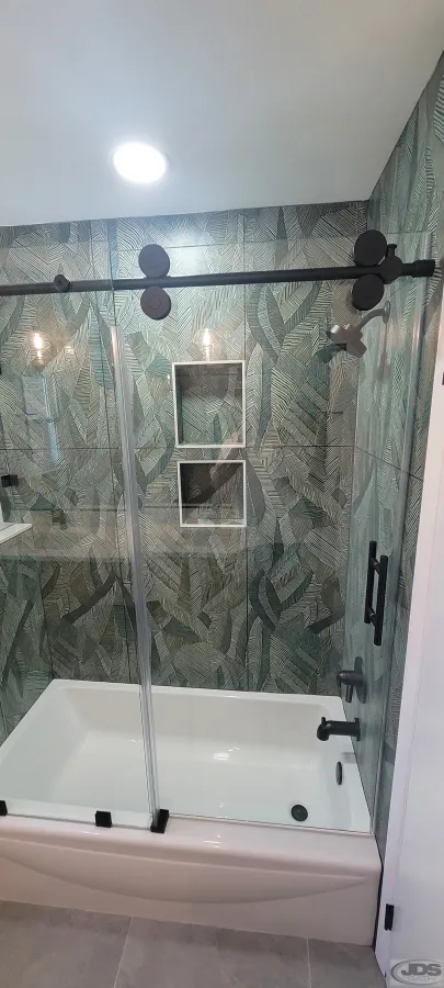 JDSBath tile wall surround bathtub replacement niche glass door richmond va
